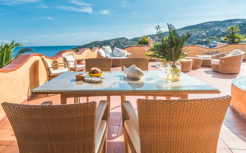 Charming Seaview Small Villa